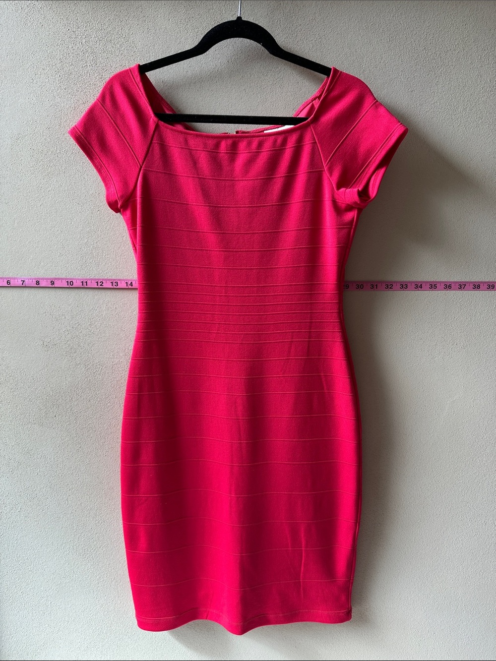 Bison Bisou Women's Hot Pink Cap-Sleeve Scuba Dress